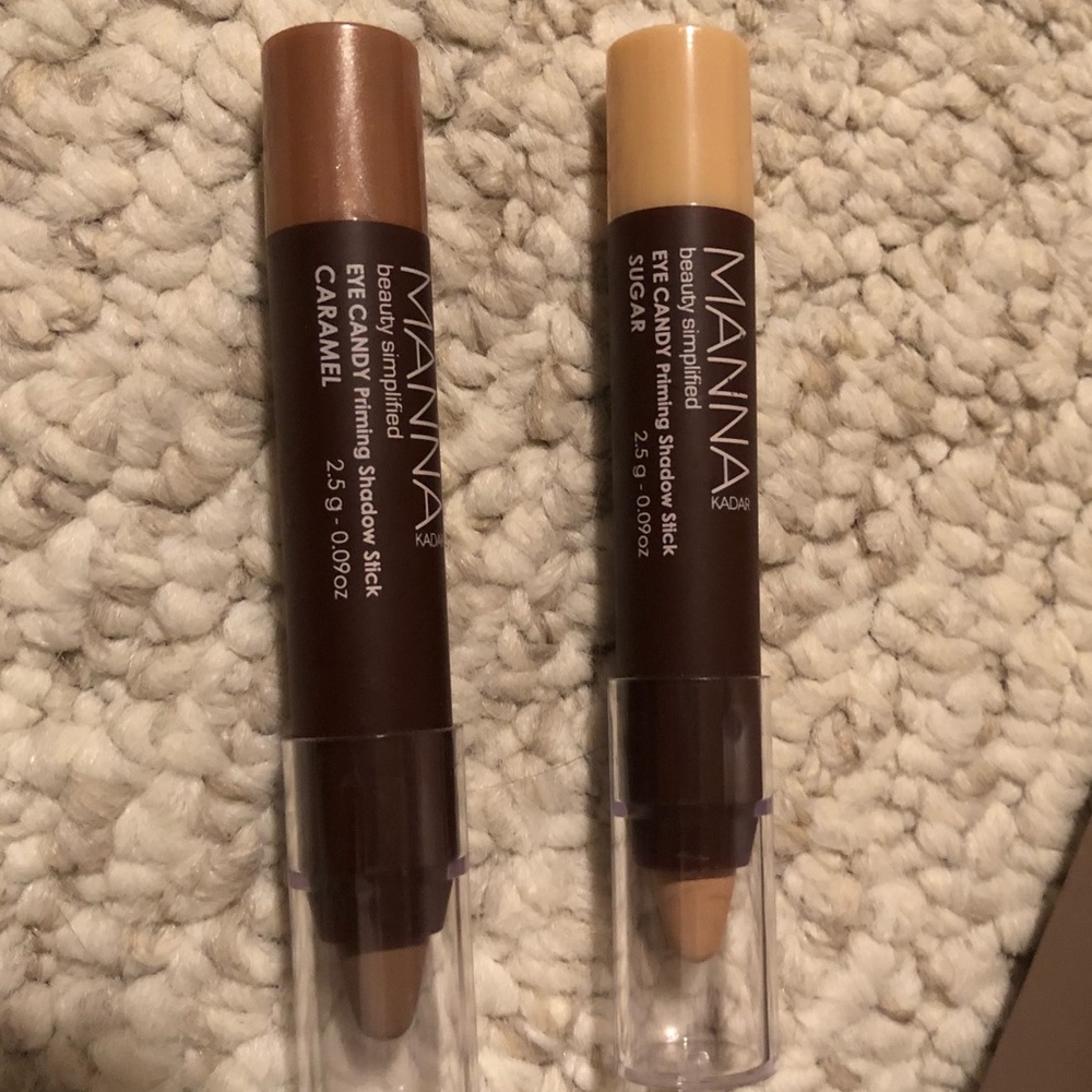 Manna Kadar eye shadow priming sticks